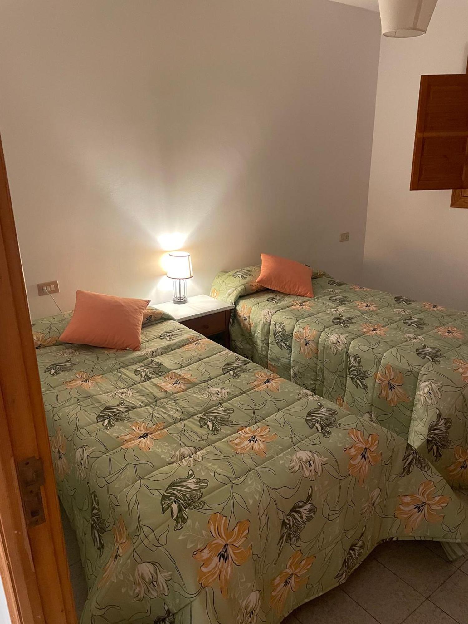 Villa En Playa Limens Cangas Extérieur photo
